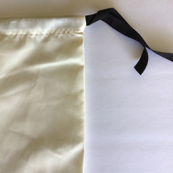 GUCCI SATIN DUSTBAG - Picture 4 of 4